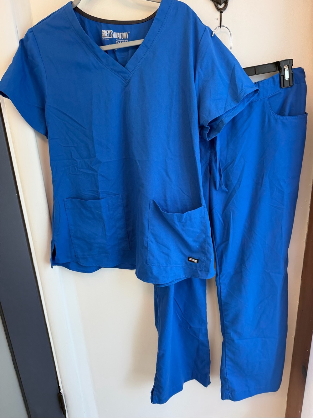 Grey’s Anatomy by Barco Women’s Scrub Set – Size Large – Royal Blue